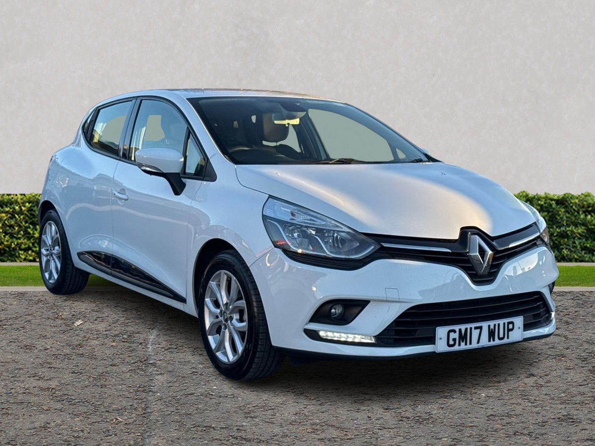 Main listing image - Renault Clio