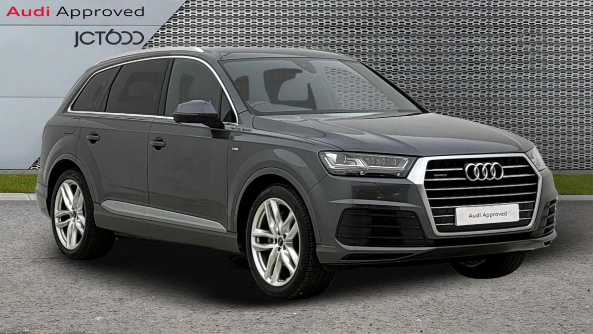 Main listing image - Audi Q7