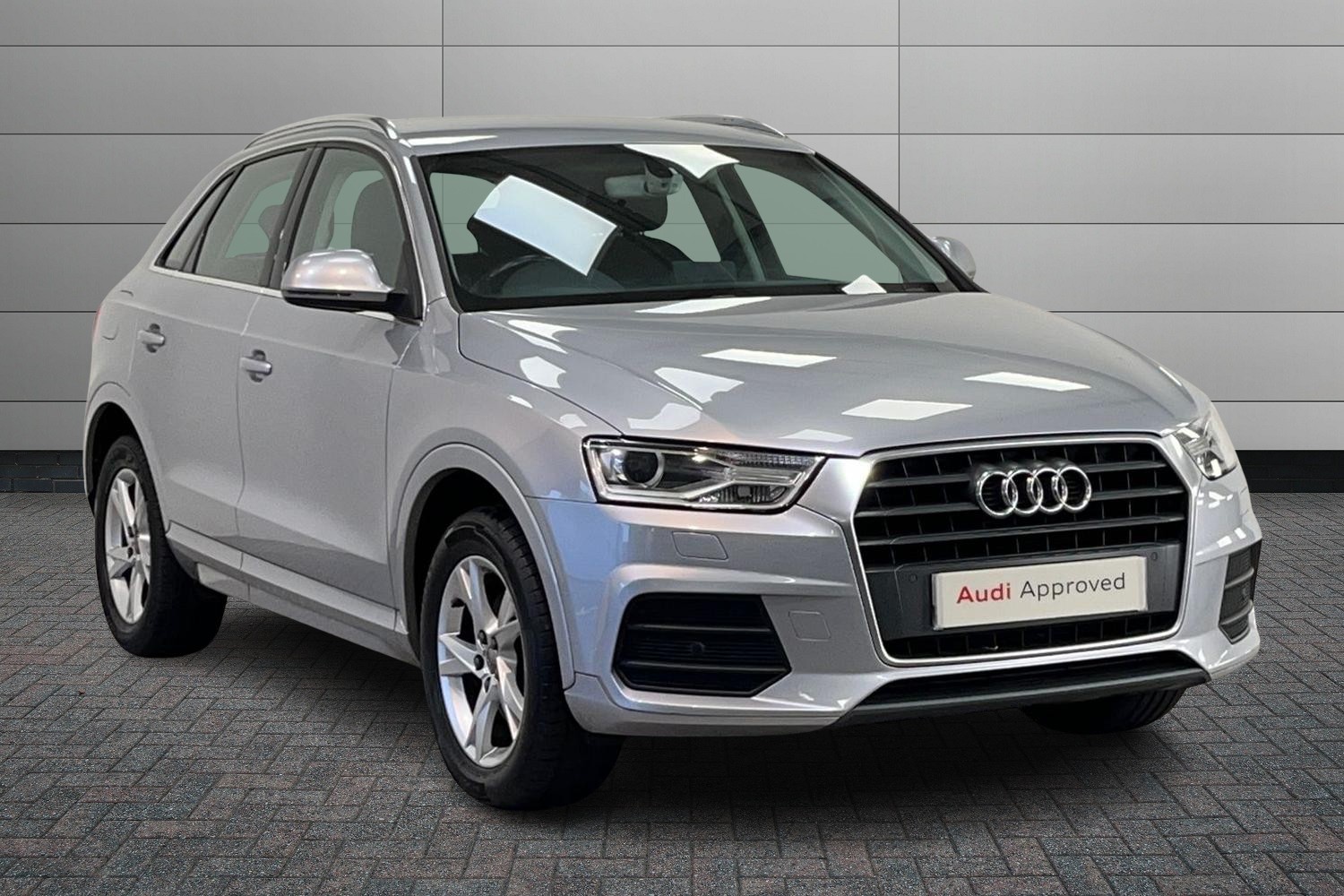 Main listing image - Audi Q3