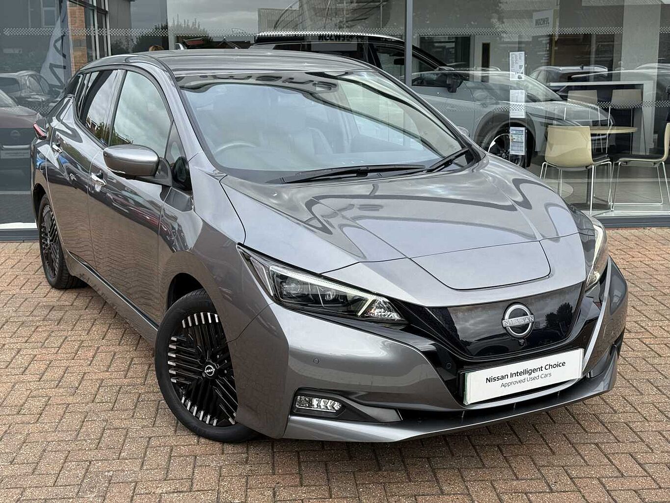 Main listing image - Nissan Leaf