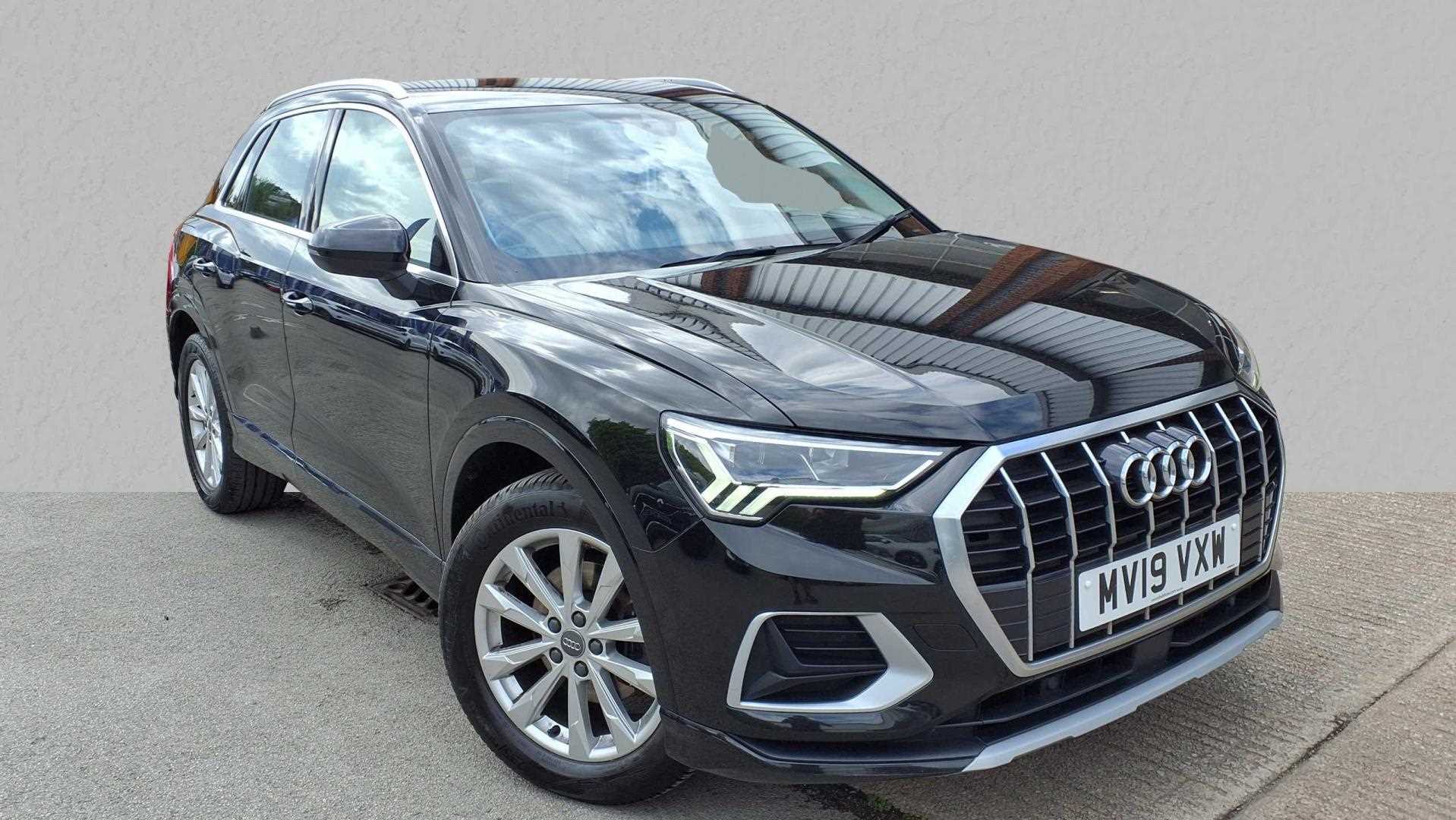 Main listing image - Audi Q3