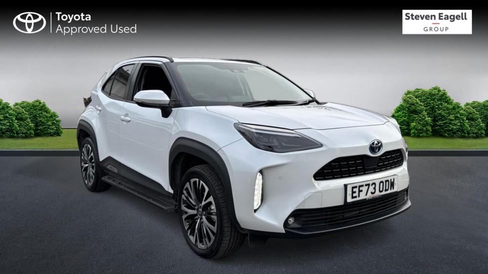 Main listing image - Toyota Yaris Cross