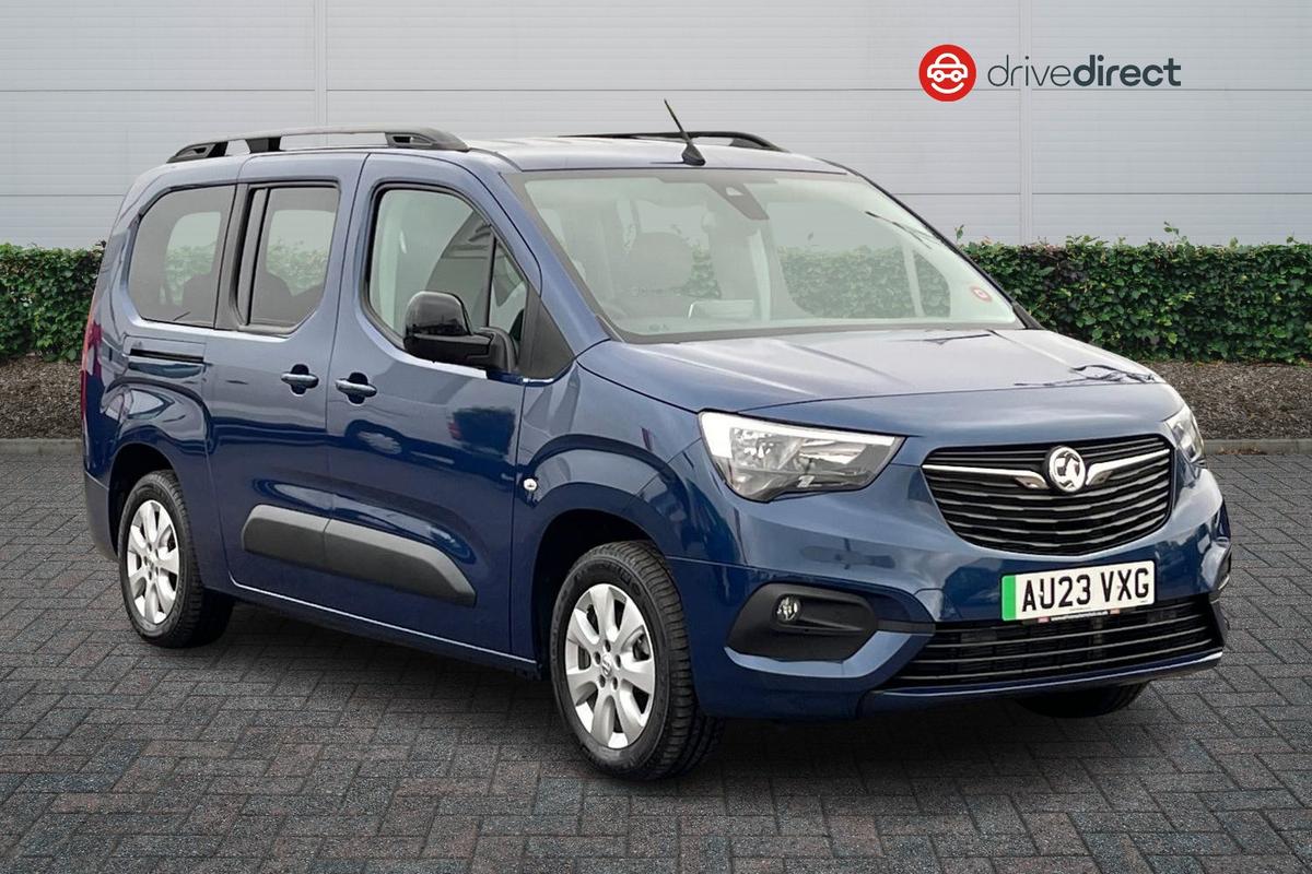 Main listing image - Vauxhall Combo Life-e