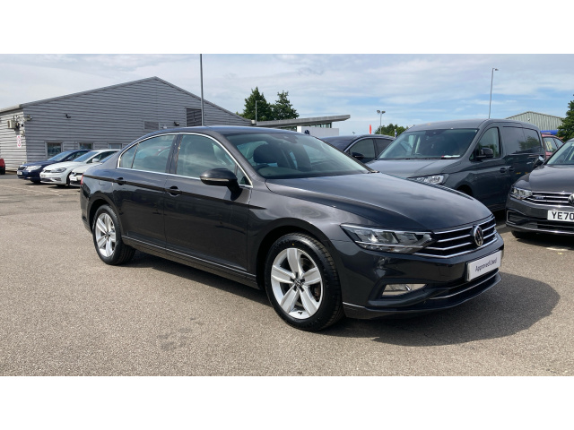 Main listing image - Volkswagen Passat