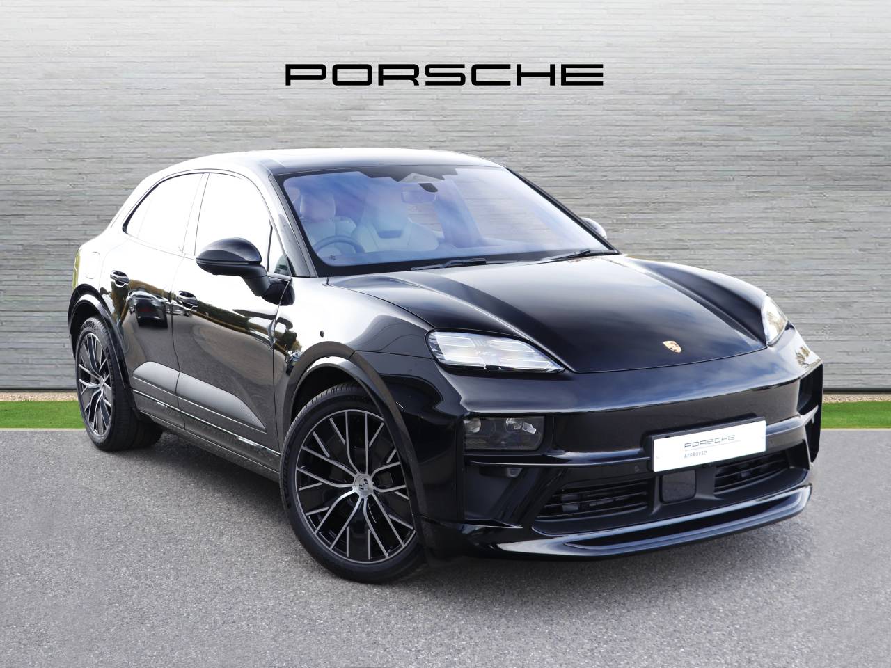 Main listing image - Porsche Macan