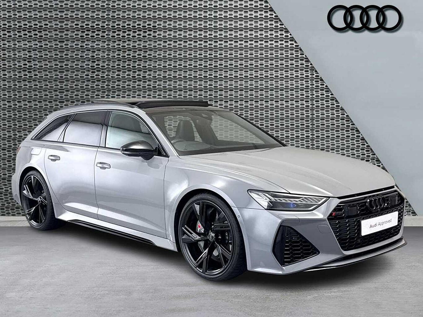 Main listing image - Audi RS6