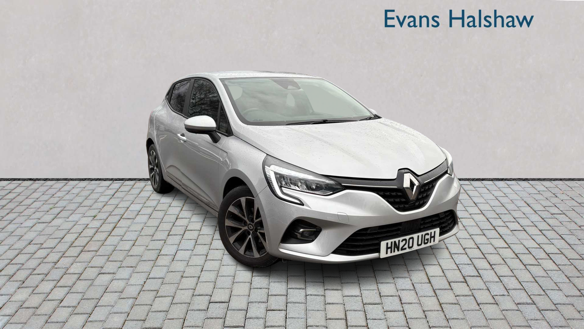 Main listing image - Renault Clio