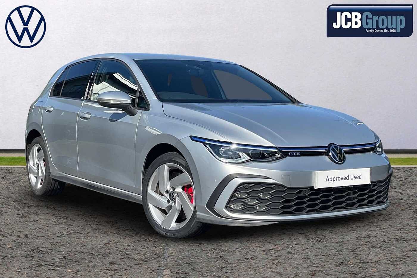 Main listing image - Volkswagen Golf GTE