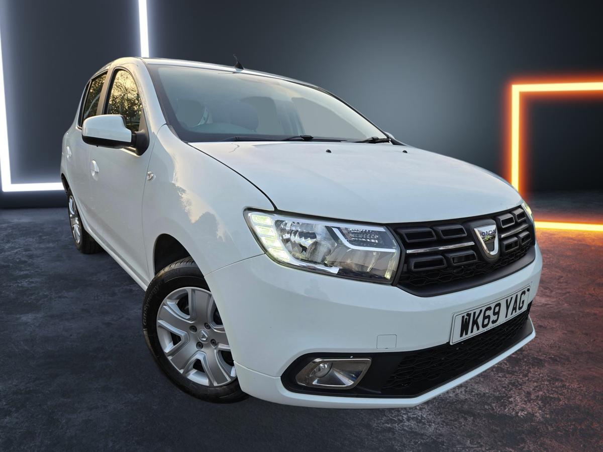 Main listing image - Dacia Sandero