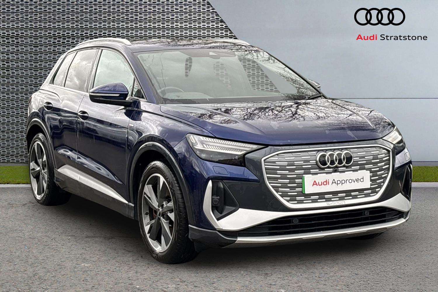 Main listing image - Audi Q4