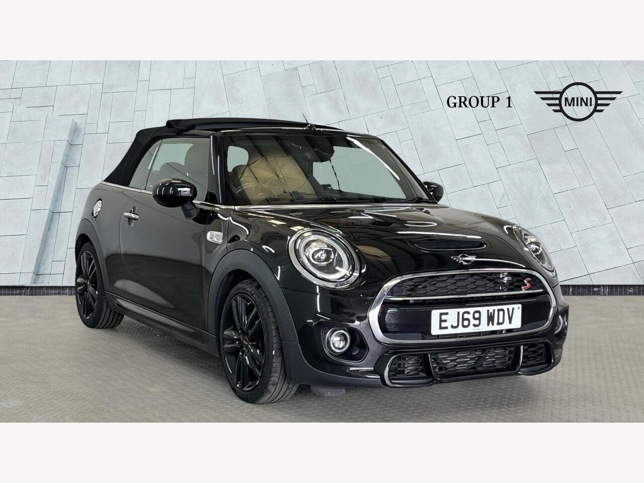 Main listing image - MINI Convertible