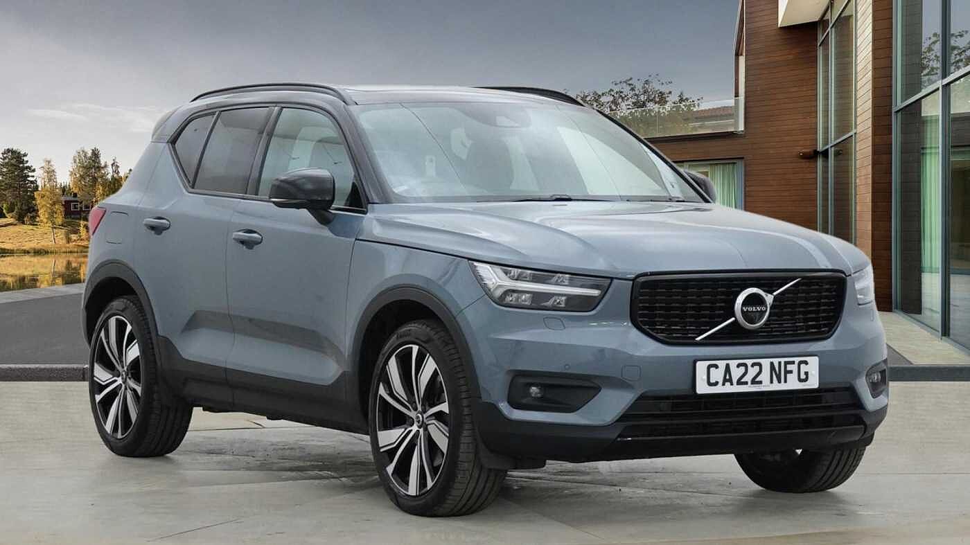 Main listing image - Volvo XC40 Recharge