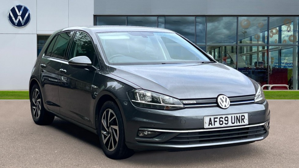 Main listing image - Volkswagen Golf