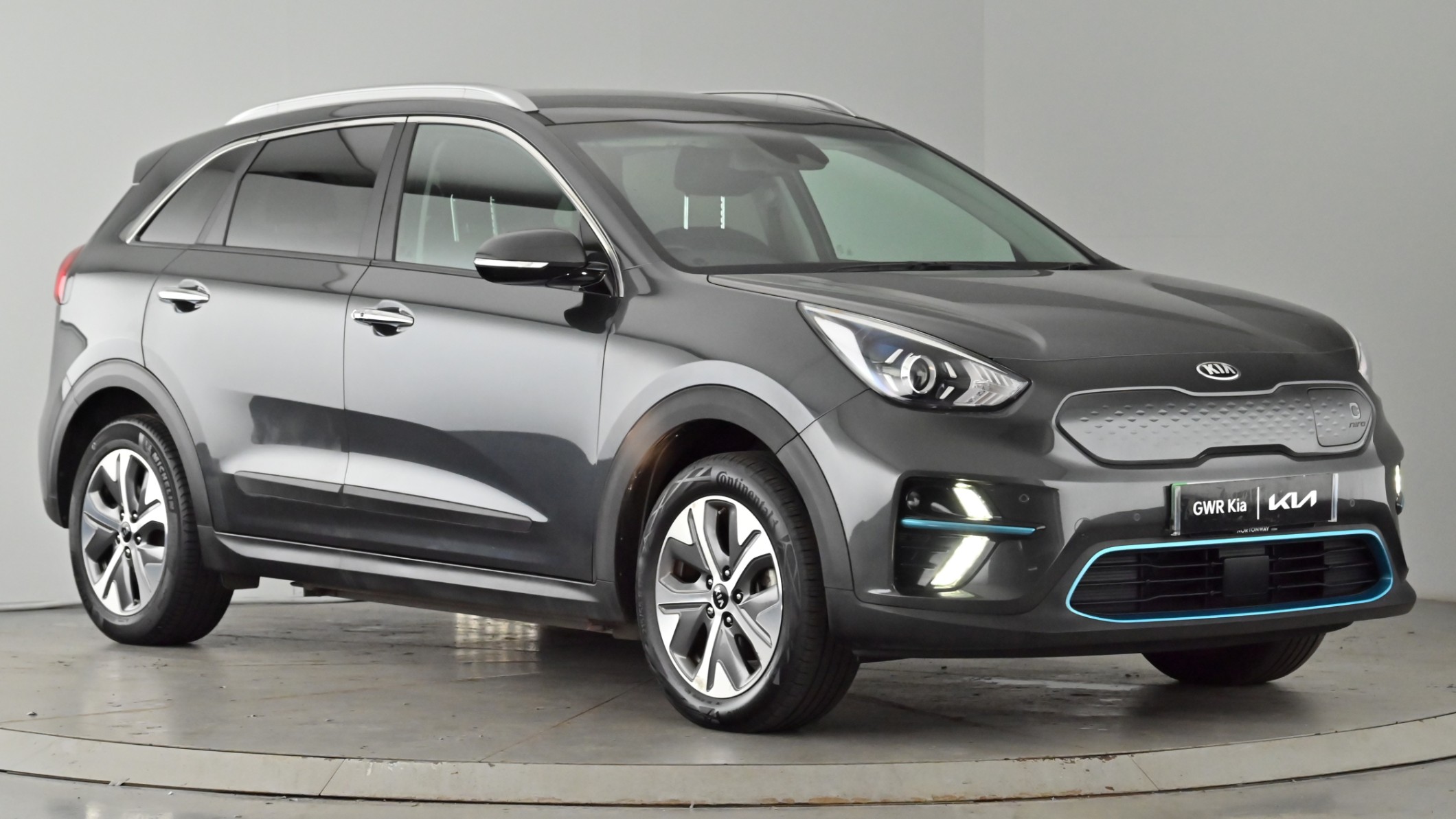 Main listing image - Kia e-Niro