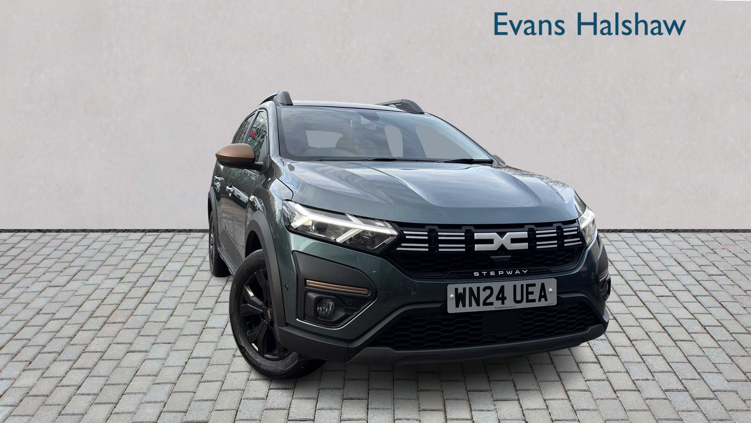 Main listing image - Dacia Sandero Stepway