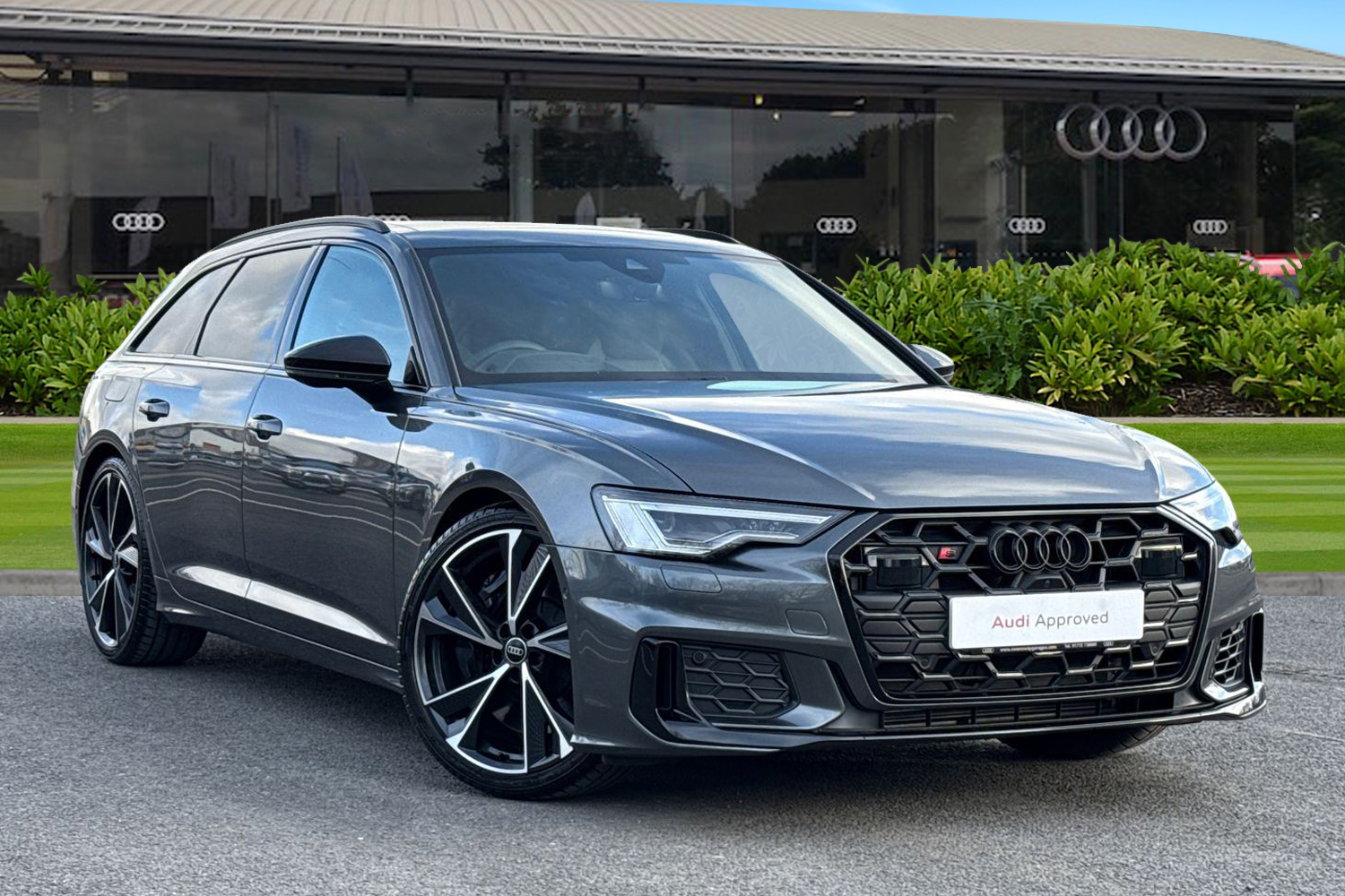 Main listing image - Audi S6