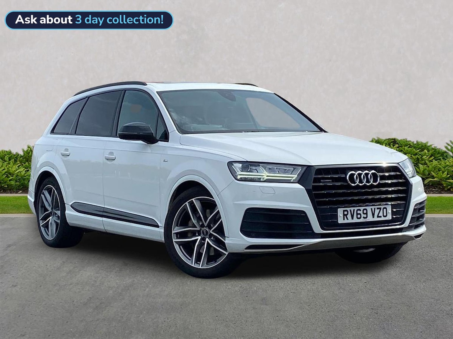 Main listing image - Audi Q7