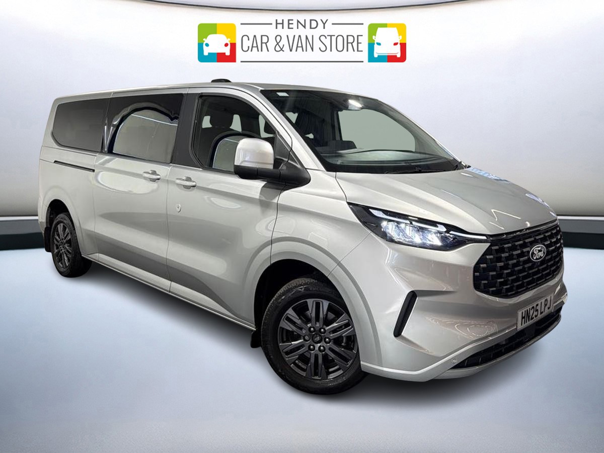 Main listing image - Ford Tourneo Custom