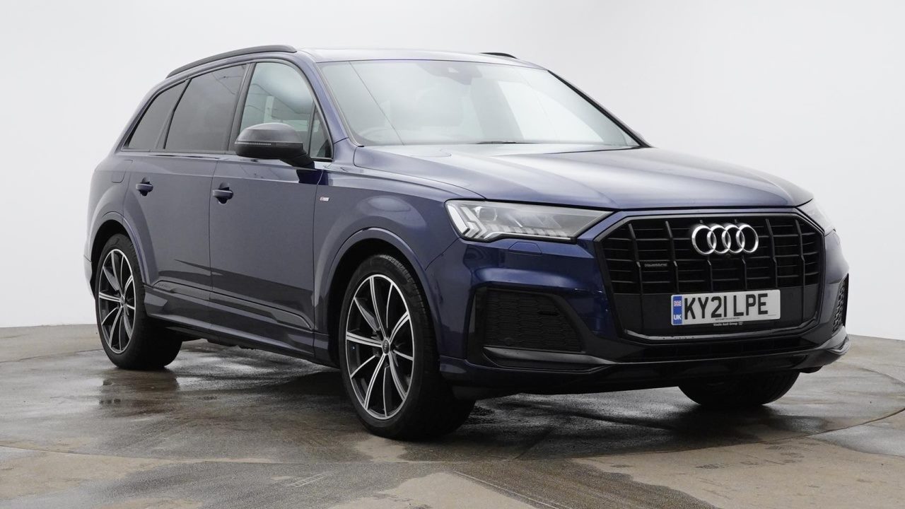 Main listing image - Audi Q7