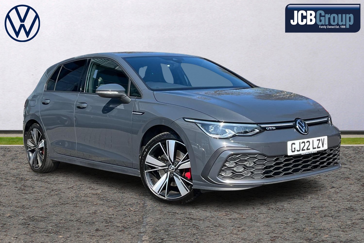 Main listing image - Volkswagen Golf