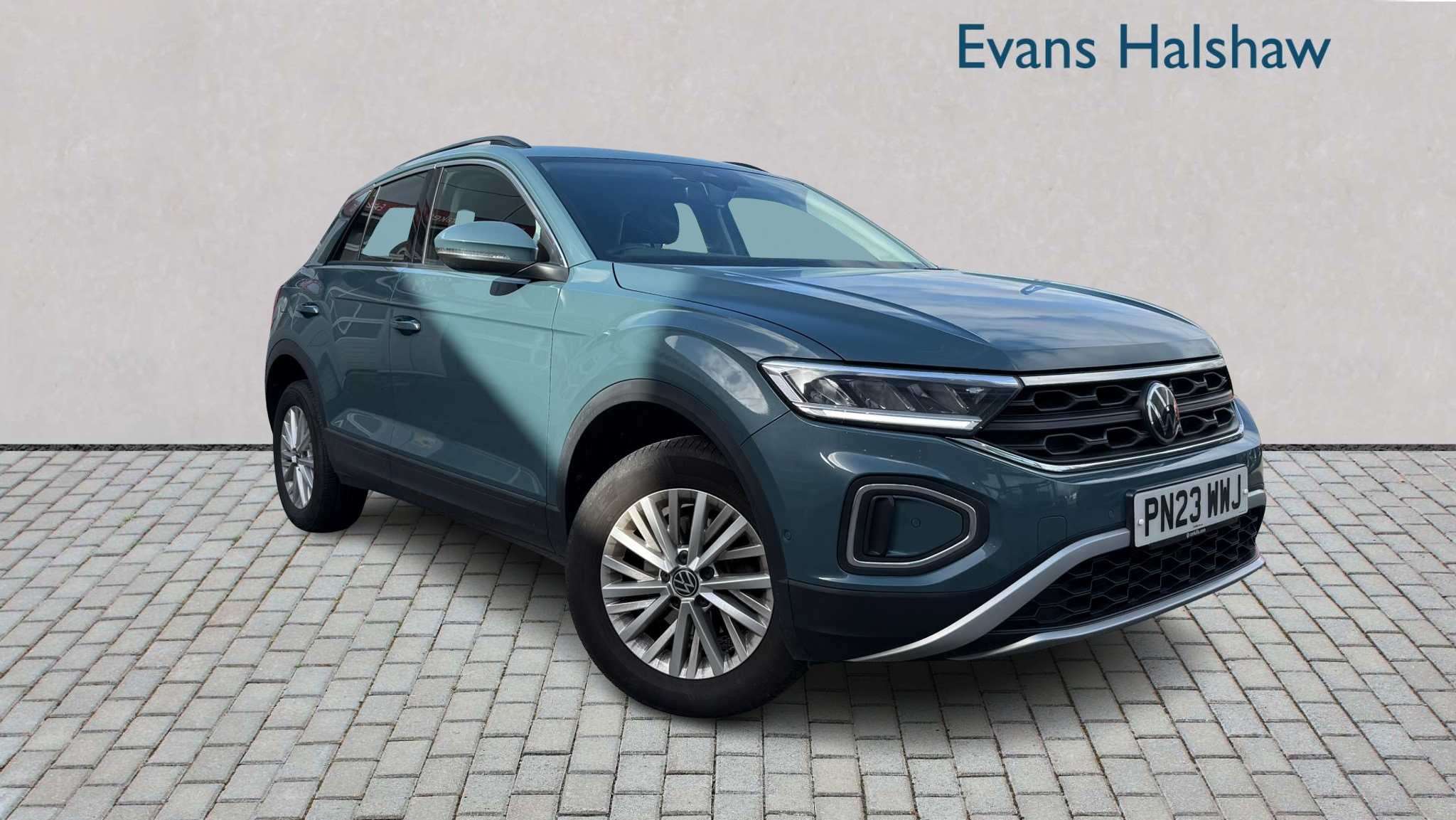 Main listing image - Volkswagen T-Roc