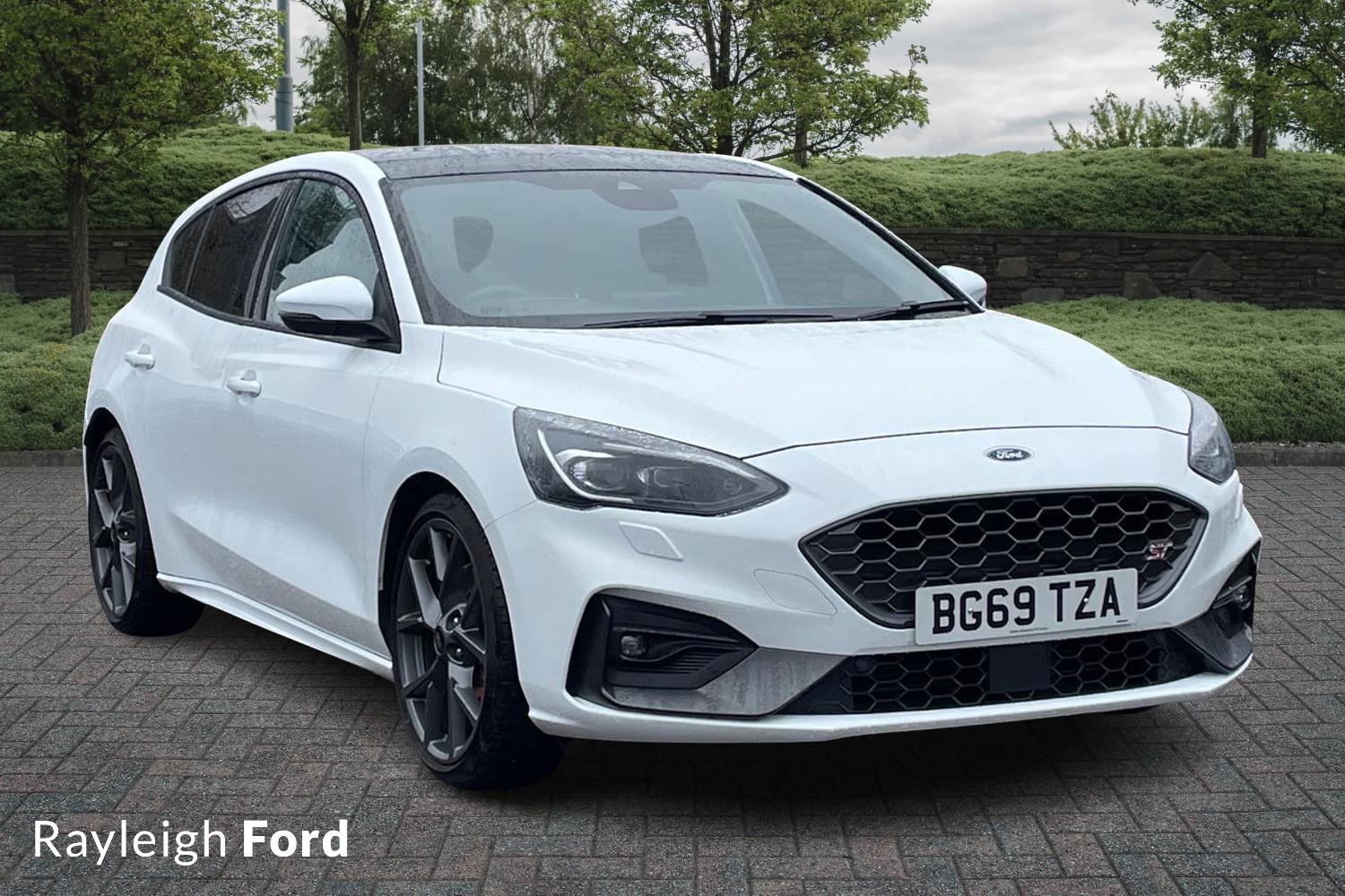 Main listing image - Ford Focus ST