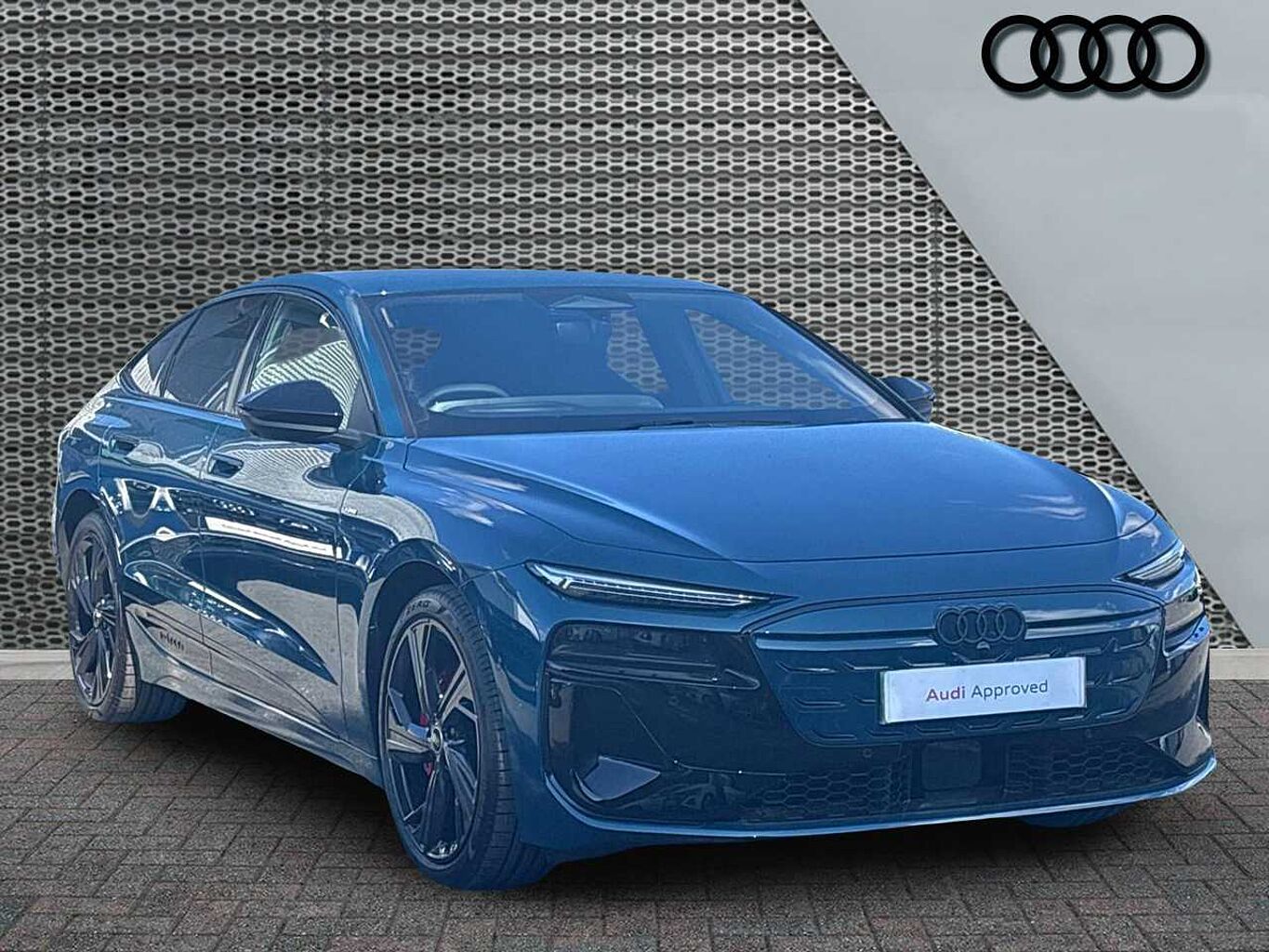 Main listing image - Audi A6