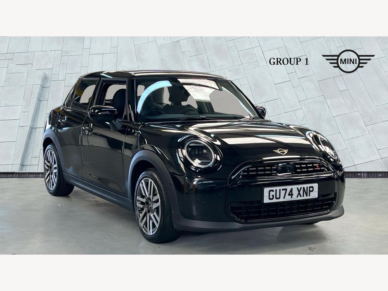 Main listing image - MINI Hatchback 5dr