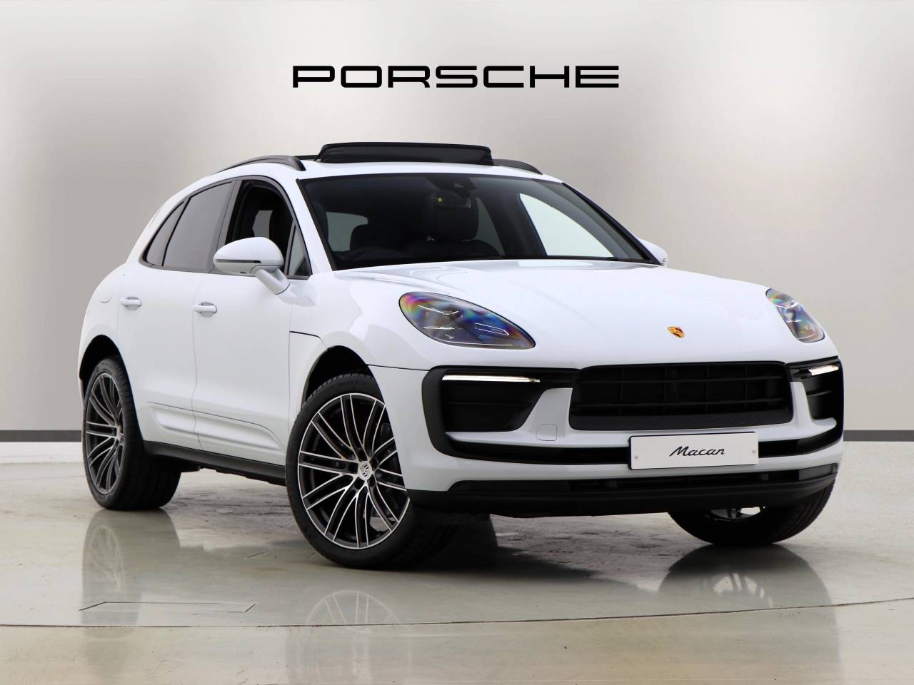 Main listing image - Porsche Macan