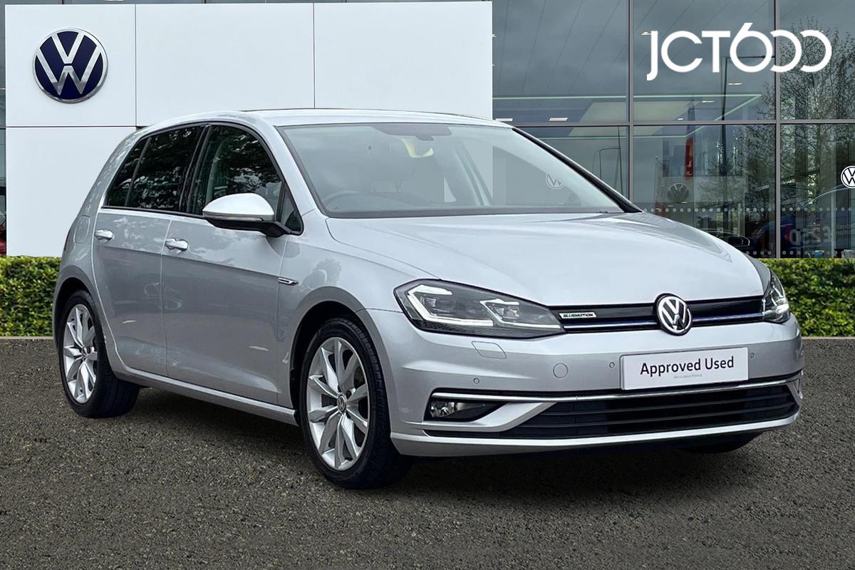 Main listing image - Volkswagen Golf