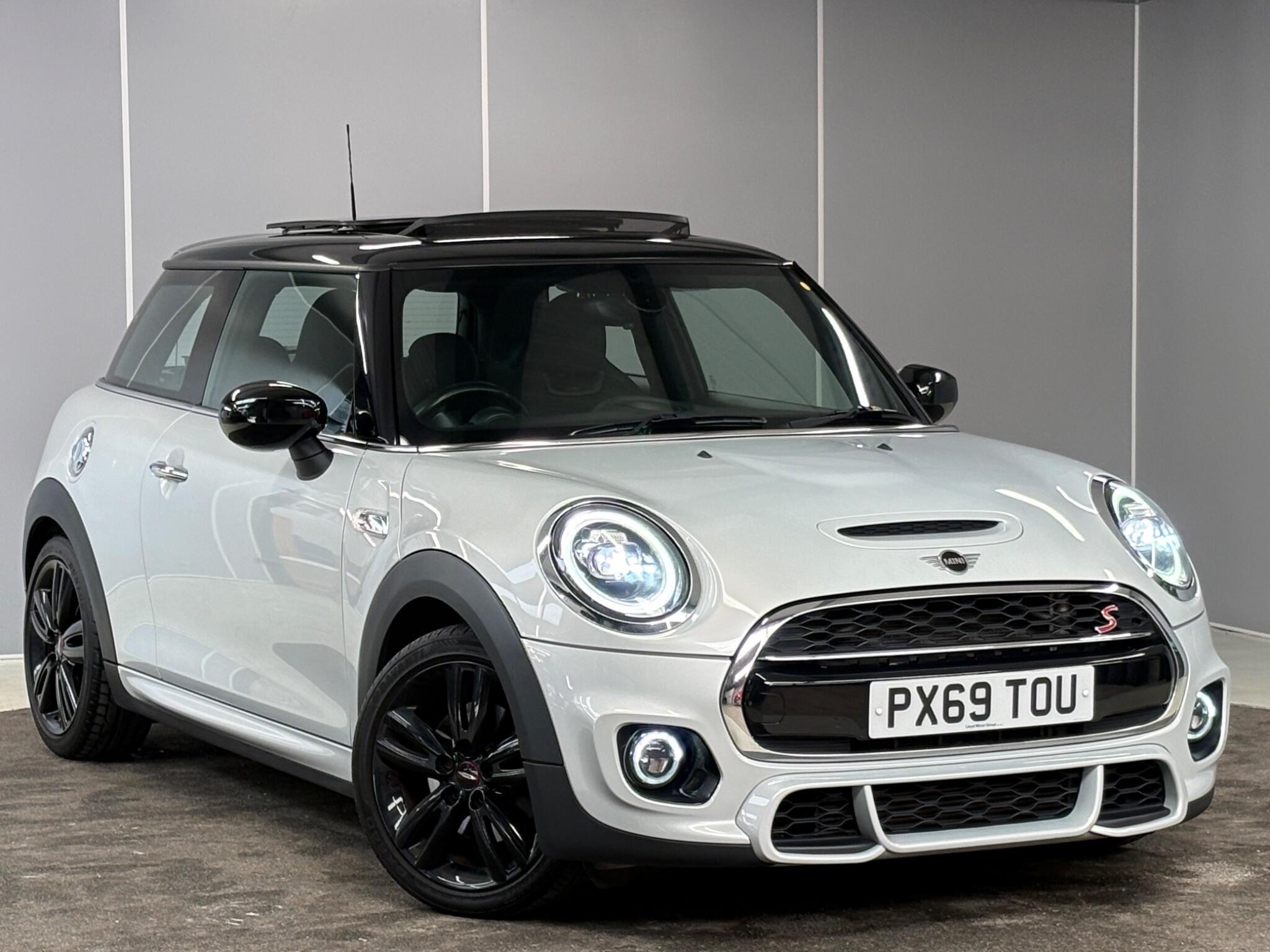 Main listing image - MINI Hatchback