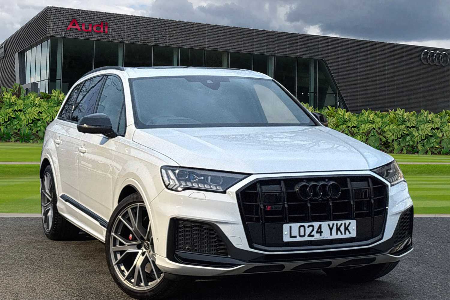 Main listing image - Audi SQ7