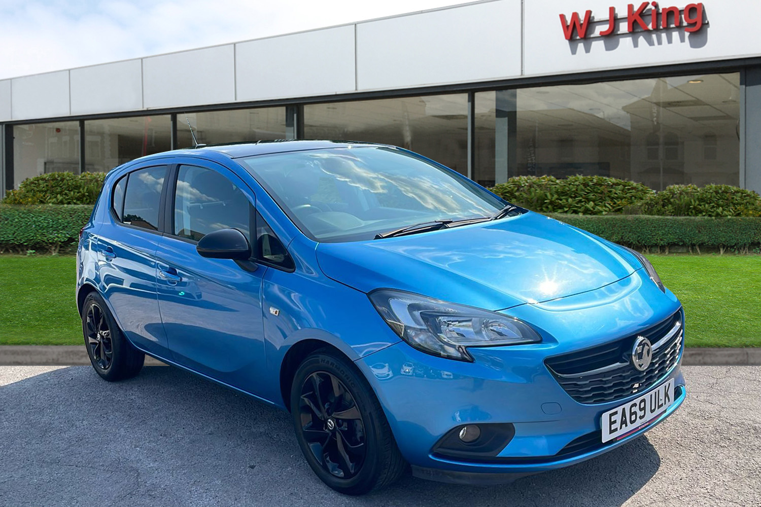 Main listing image - Vauxhall Corsa