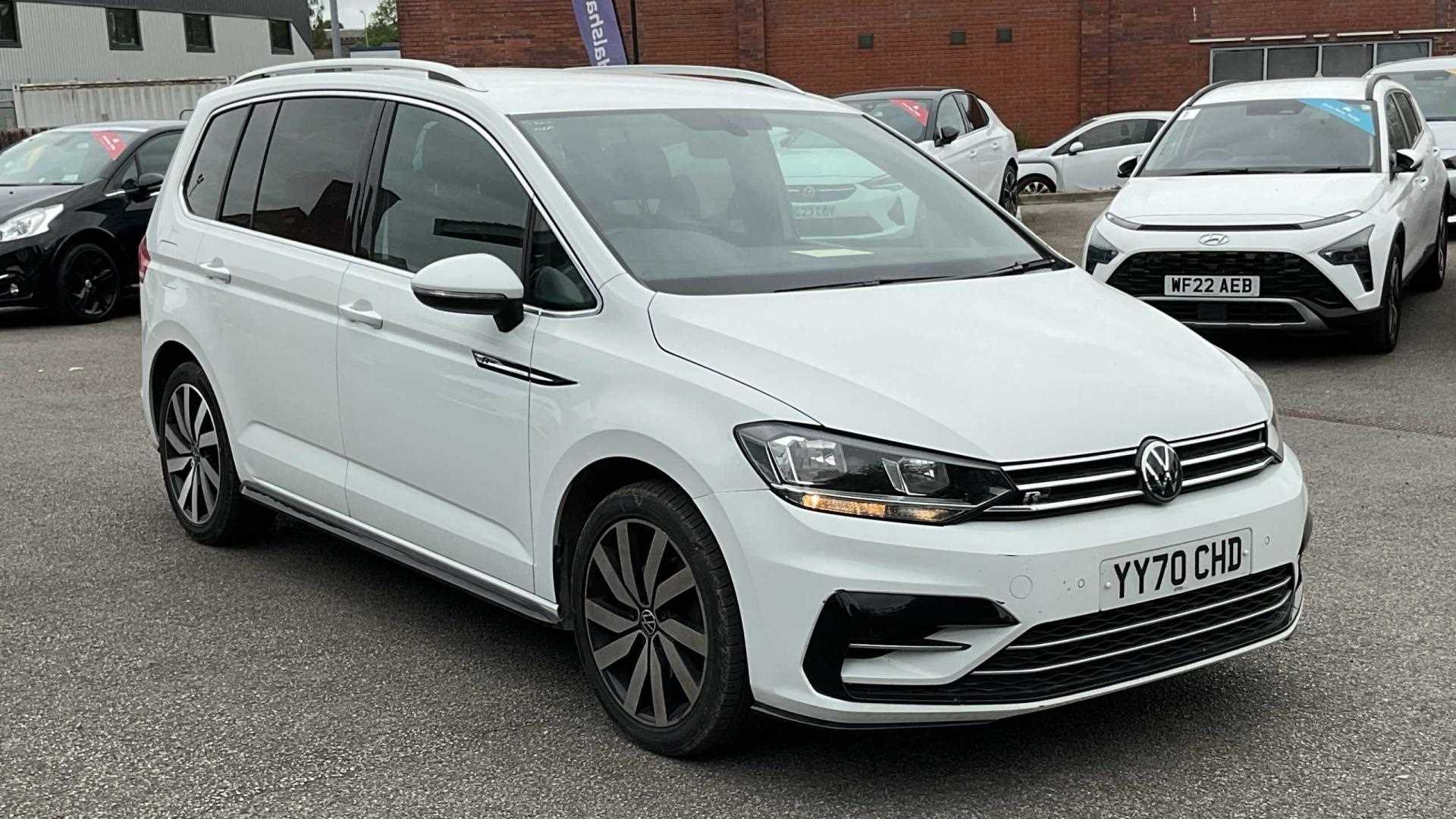 Main listing image - Volkswagen Touran