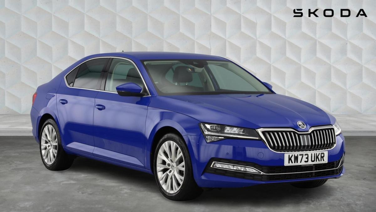 Main listing image - Skoda Superb