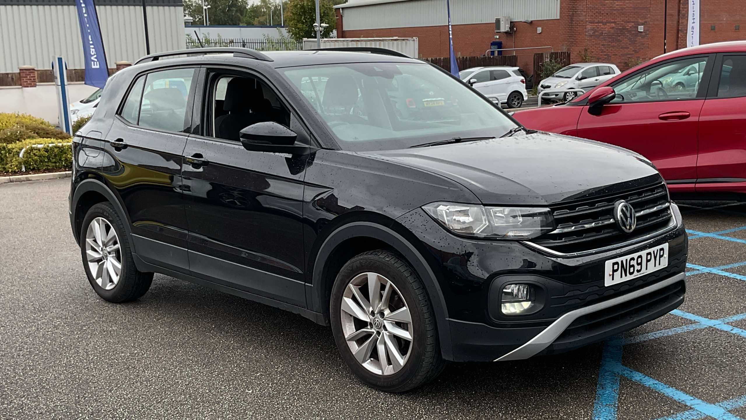 Main listing image - Volkswagen T-Cross