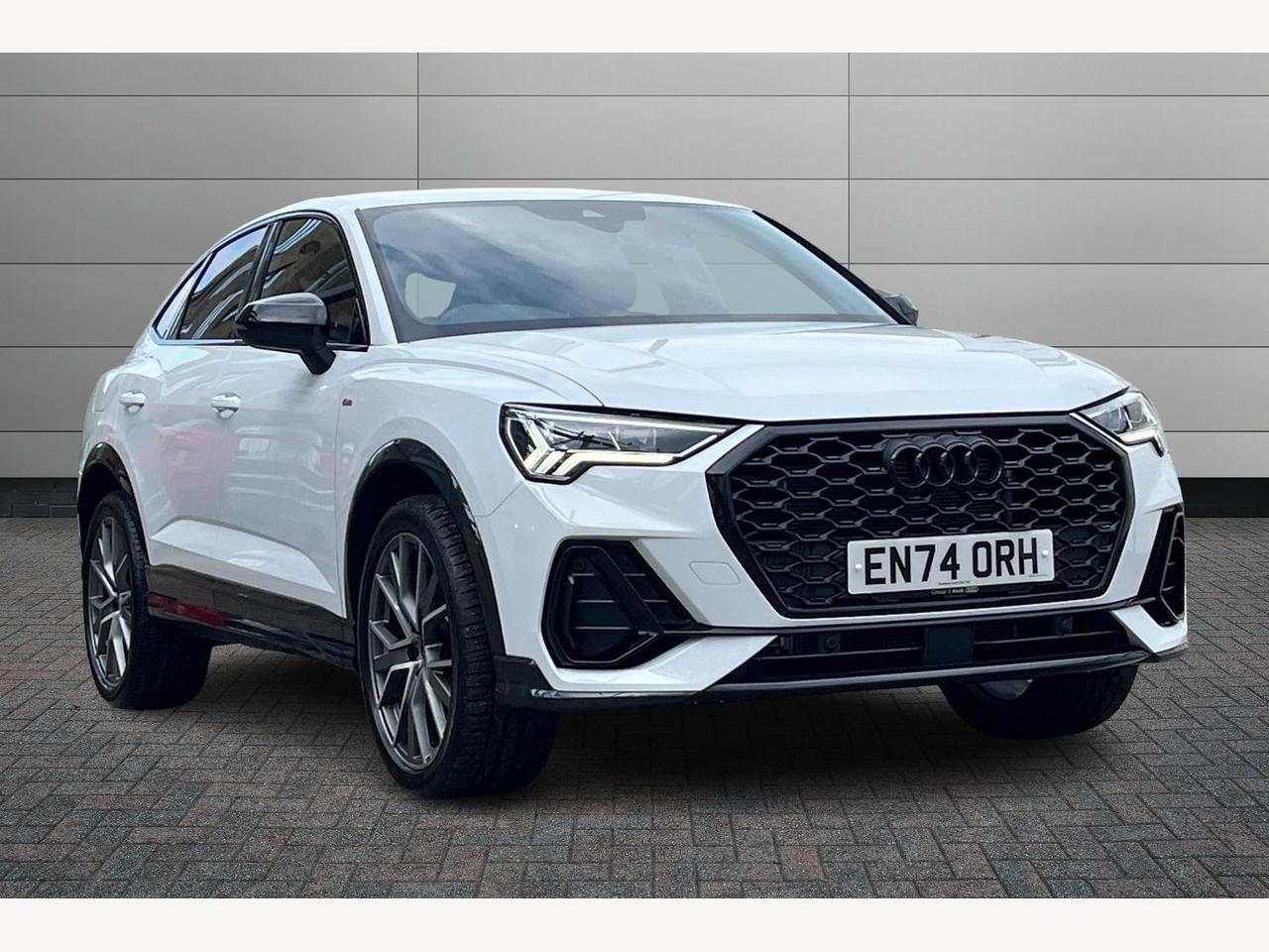 Main listing image - Audi Q3