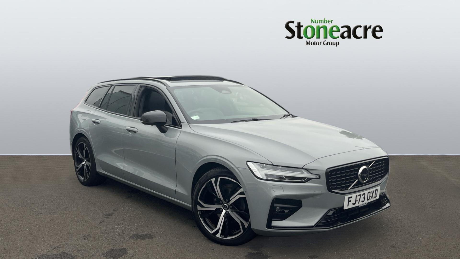 Main listing image - Volvo V60