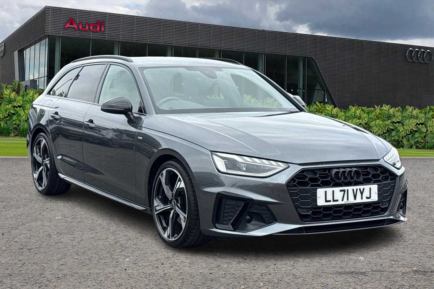Main listing image - Audi A4 Avant