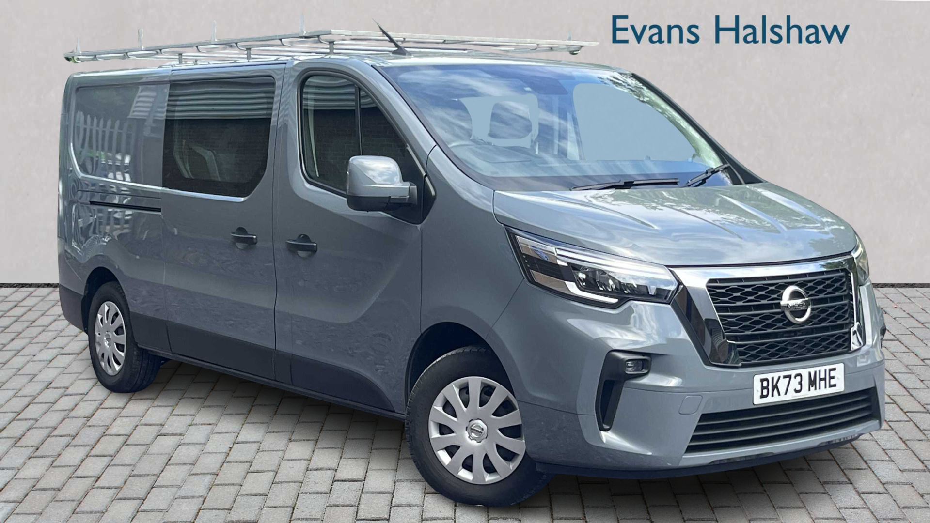 Main listing image - Nissan Primastar