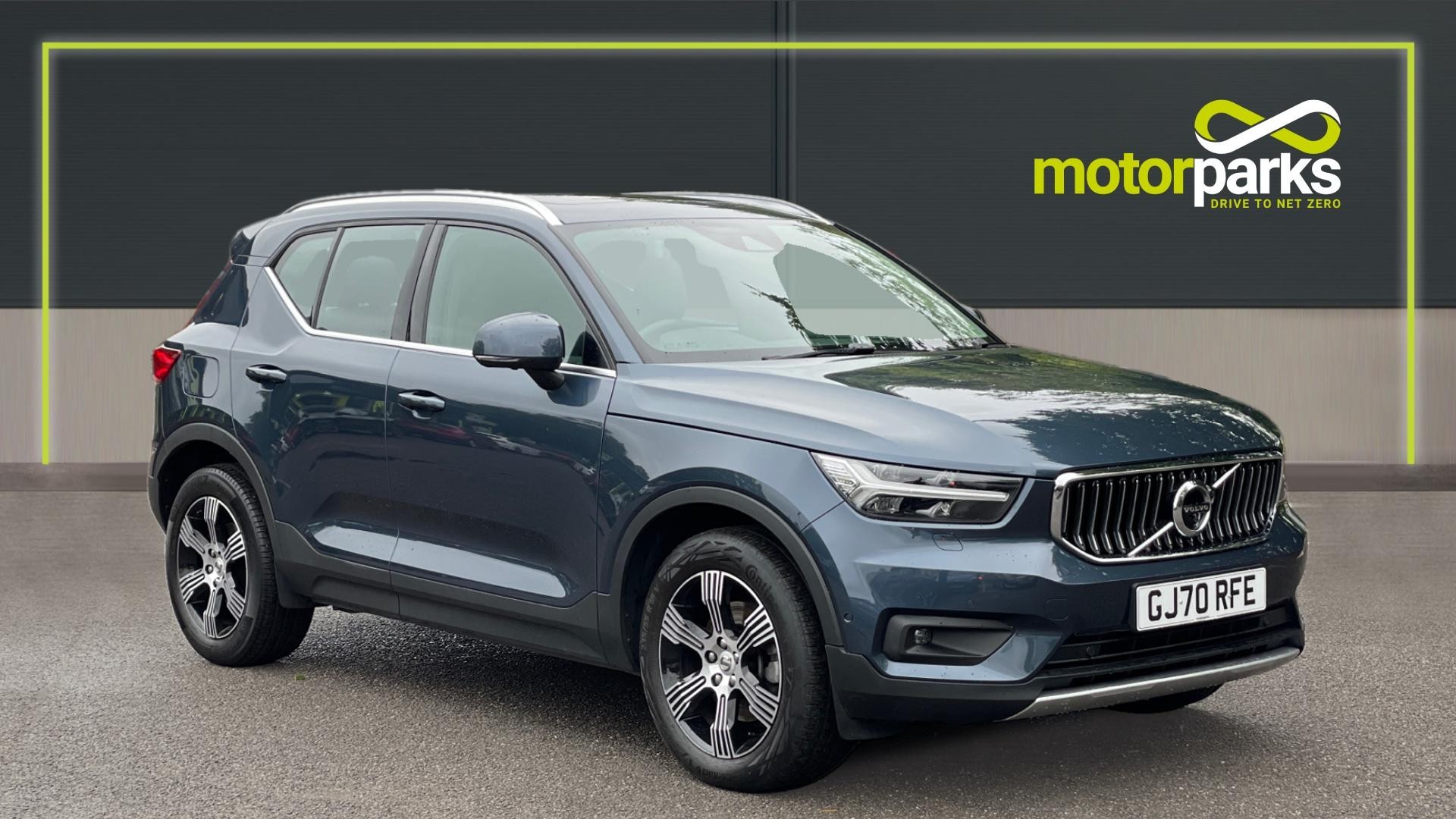 Main listing image - Volvo XC40