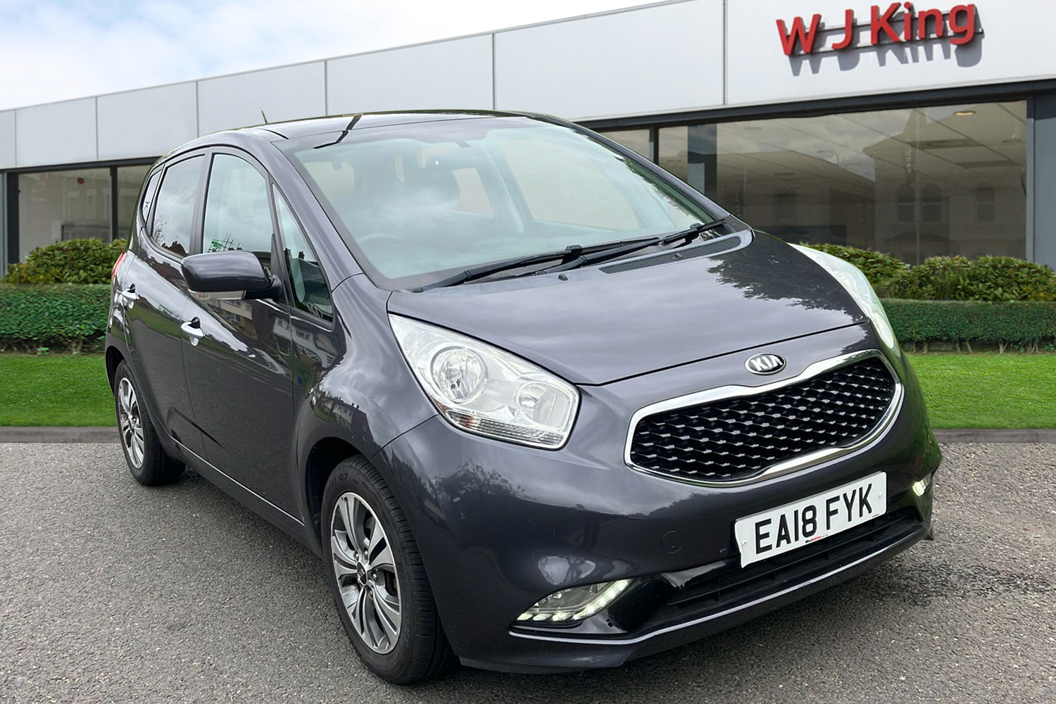 Main listing image - Kia Venga