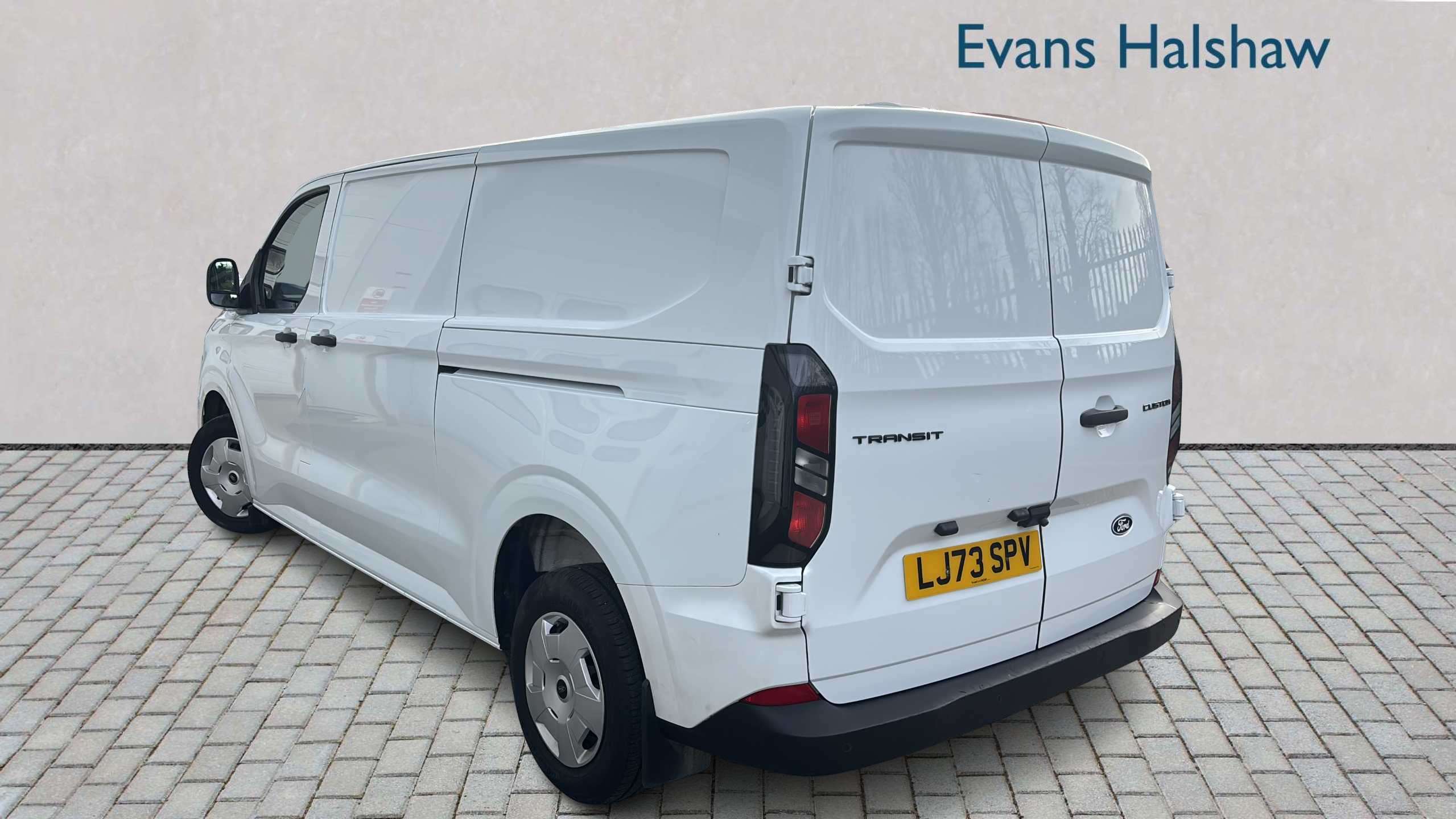 Main listing image - Ford Transit Custom