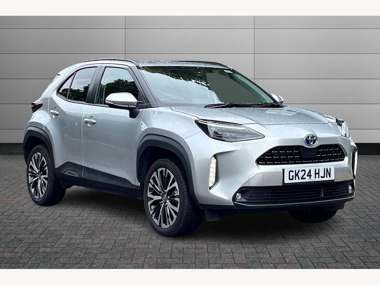 Main listing image - Toyota Yaris Cross