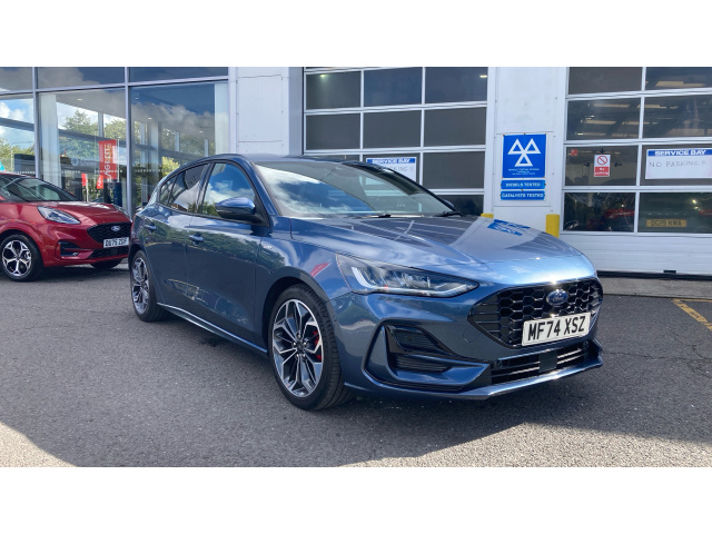 Main listing image - Ford Focus