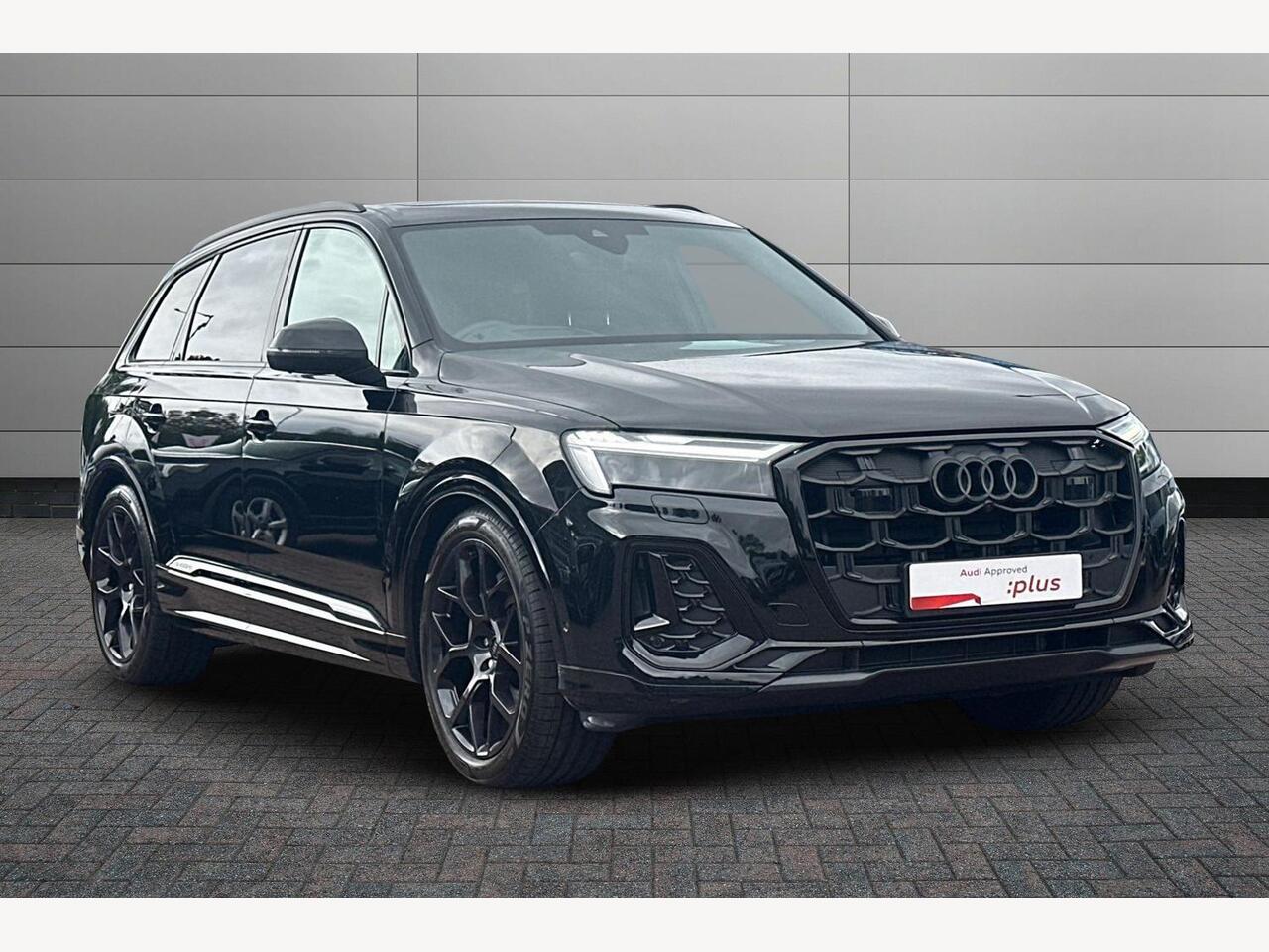 Main listing image - Audi Q7