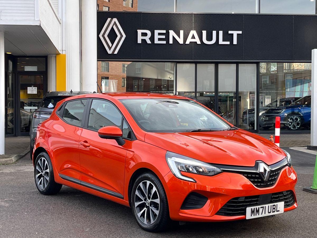 Main listing image - Renault Clio