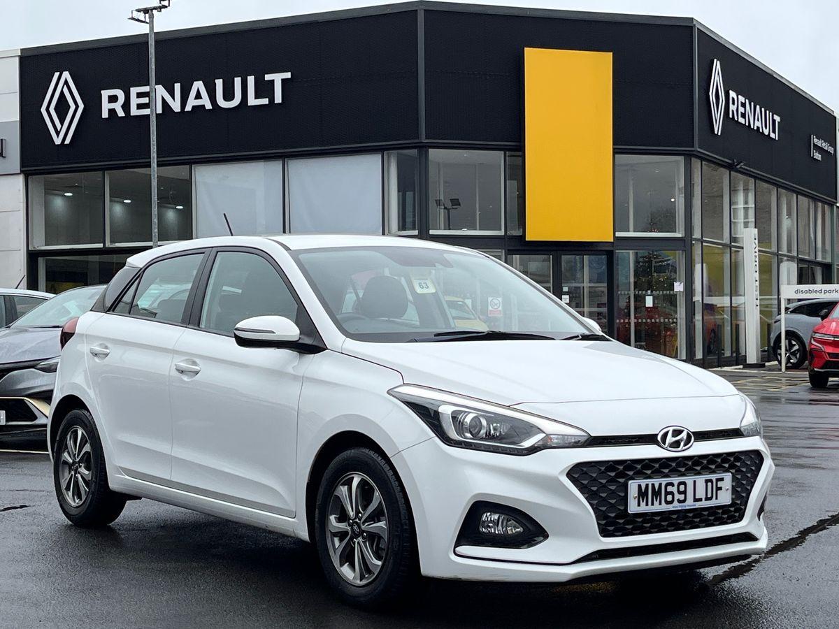 Main listing image - Hyundai i20