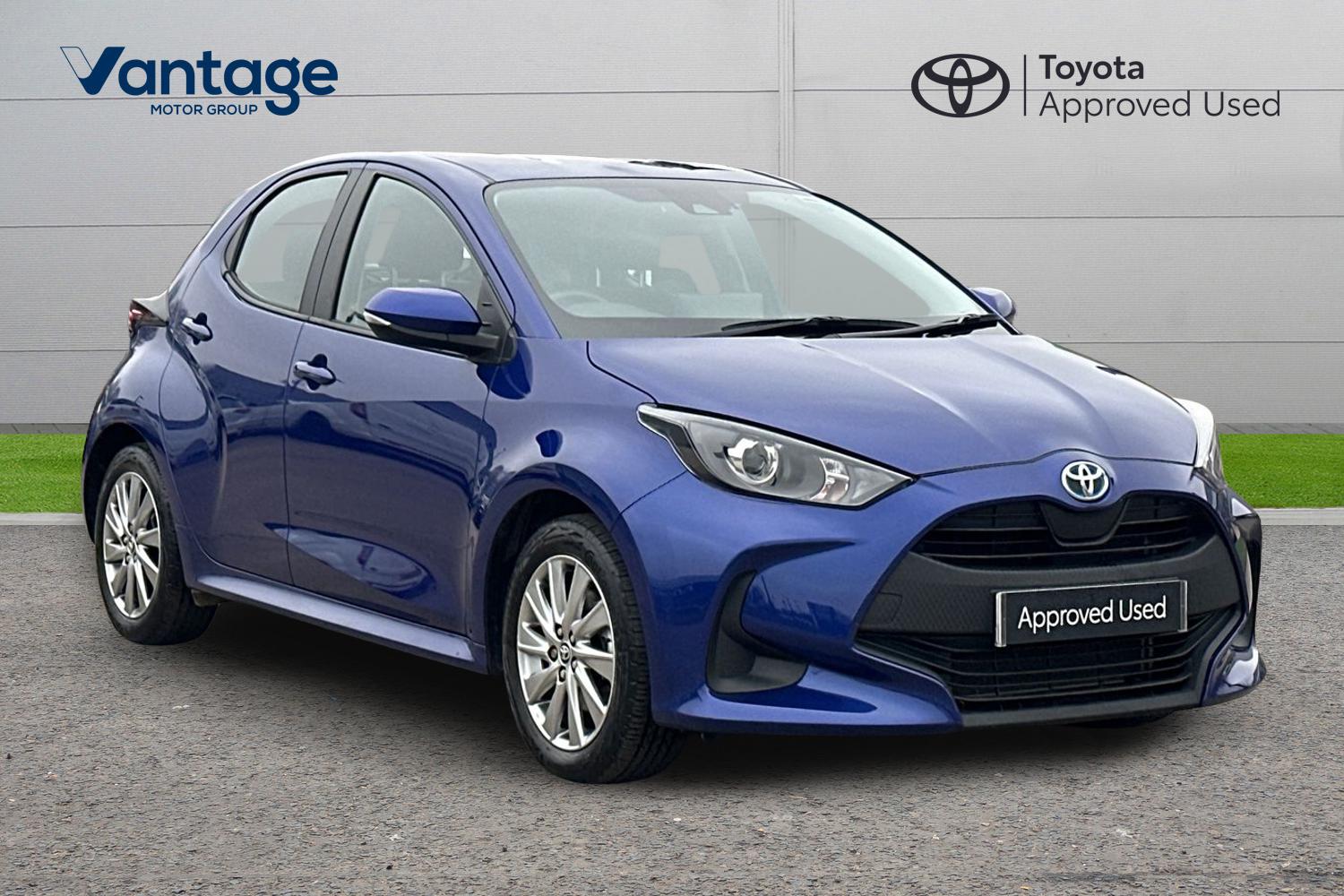 Main listing image - Toyota Yaris