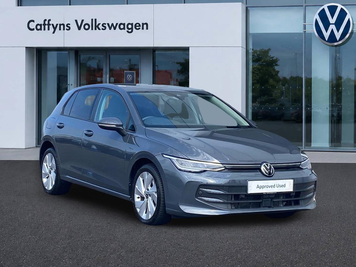 Main listing image - Volkswagen Golf